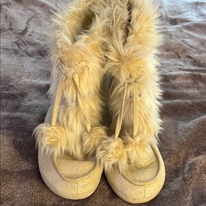 Candie's Cream Cozy Slippers with Plush Trim